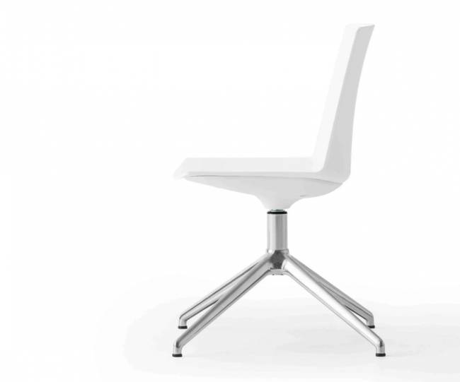 Стул офисный пластиковый Jubel L 460х500х830 мм