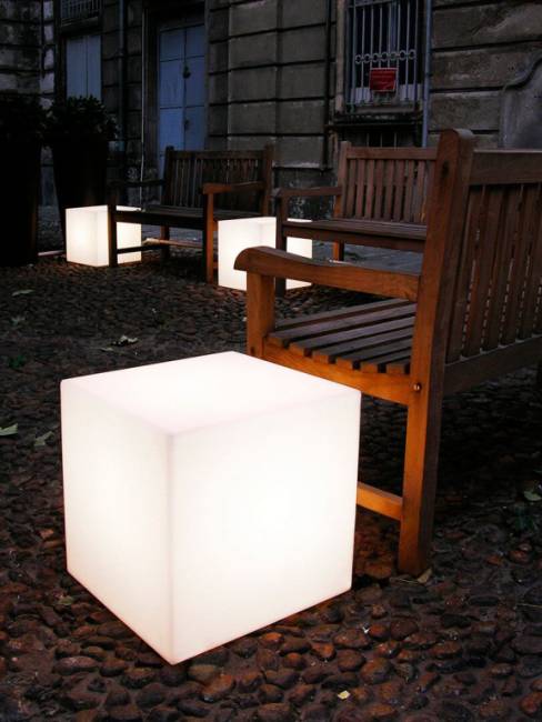 Светильник пластиковый Куб Cubo 50 Lighting IN белый 500х500х600 мм Светильник пластиковый Куб Cubo 50 Lighting IN белый 500х500х600 мм