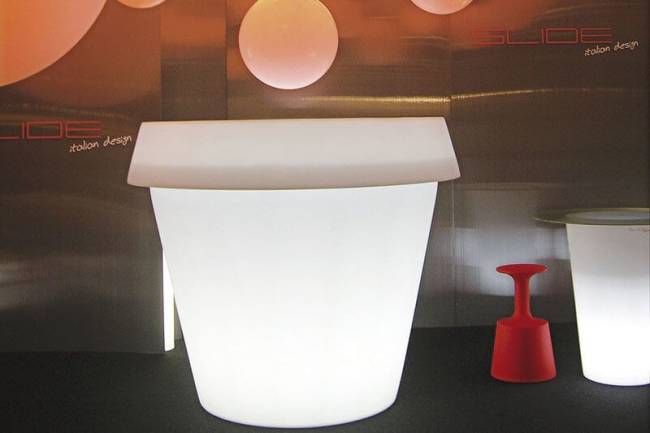 Кашпо пластиковое светящееся Gio Monster Lighting белый Ø2100х1840 мм