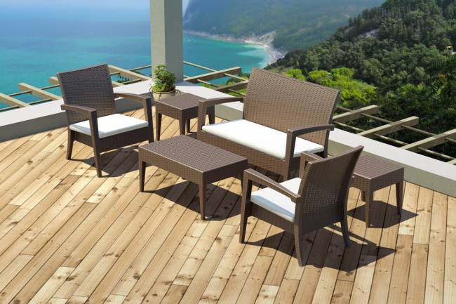 Кресло пластиковое плетеное с подушкой Miami Lounge Armchair коричневый 720х760х890 мм